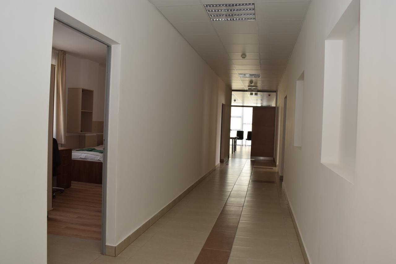 Marothi Kollegium Debrecen Ngoại thất bức ảnh