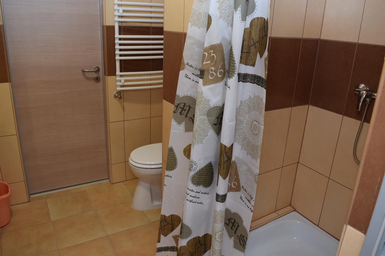 Marothi Kollegium Debrecen Ngoại thất bức ảnh